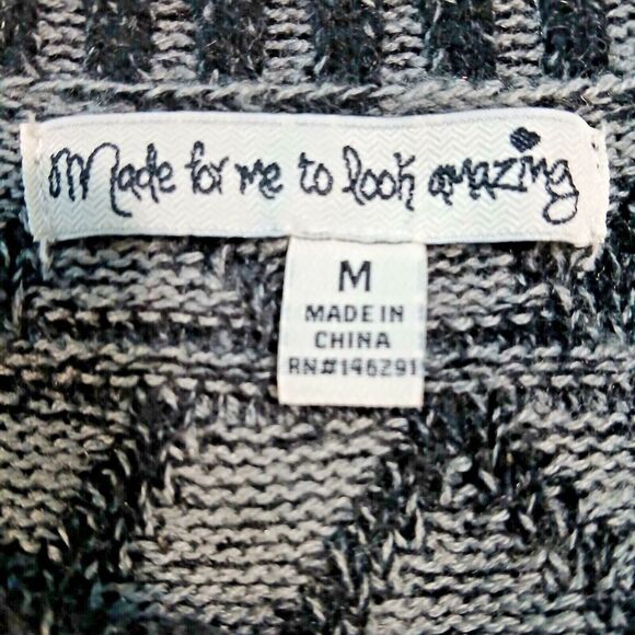 Made for Me To Look Amazing Size Med, This Dress is Business Atire and Fitted. - Picture 5 of 9